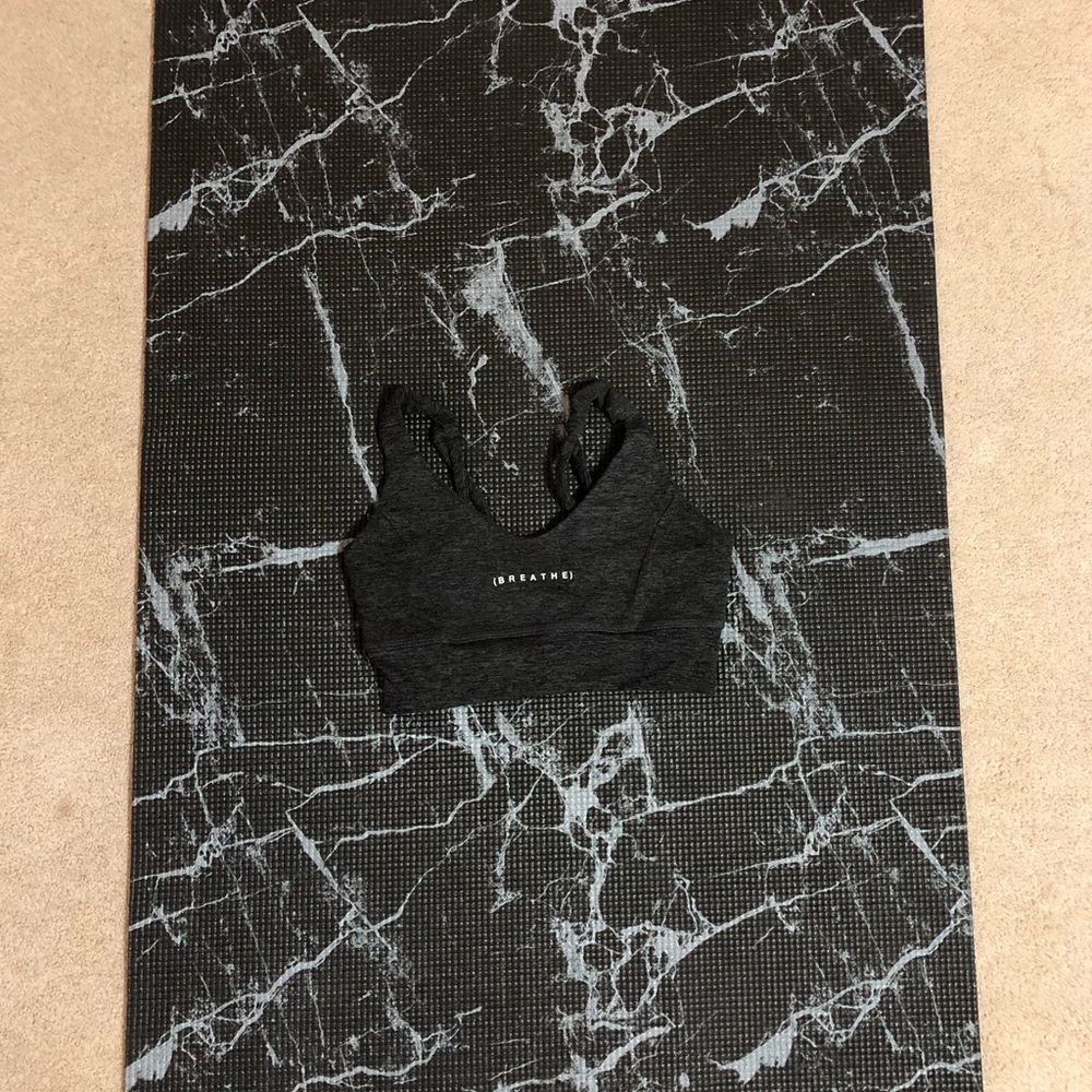 good hYOUman Sports Bra